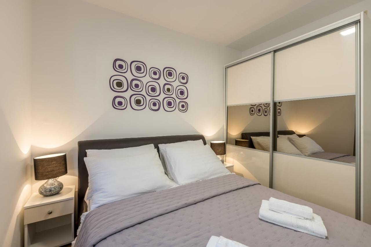 Madrugada Apartments Stari Grad  Zewnętrze zdjęcie