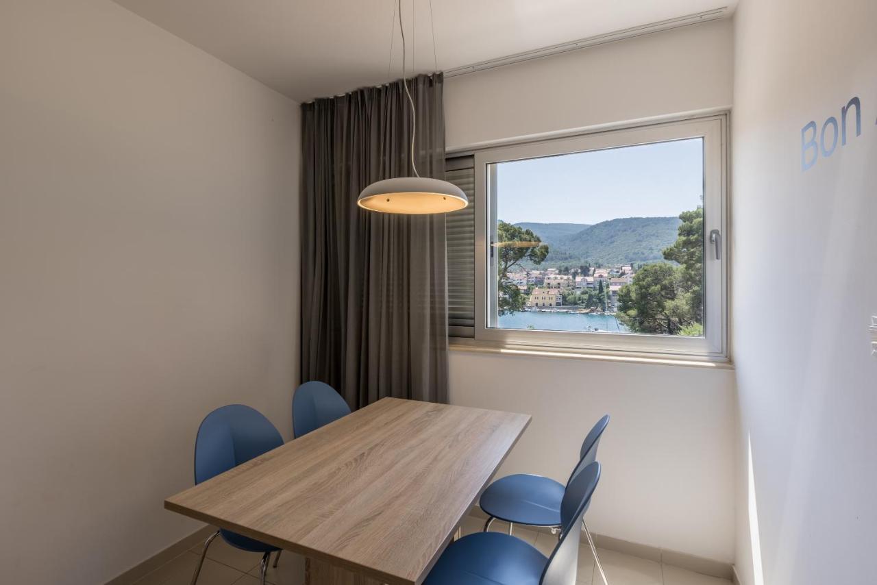 Madrugada Apartments Stari Grad  Zewnętrze zdjęcie