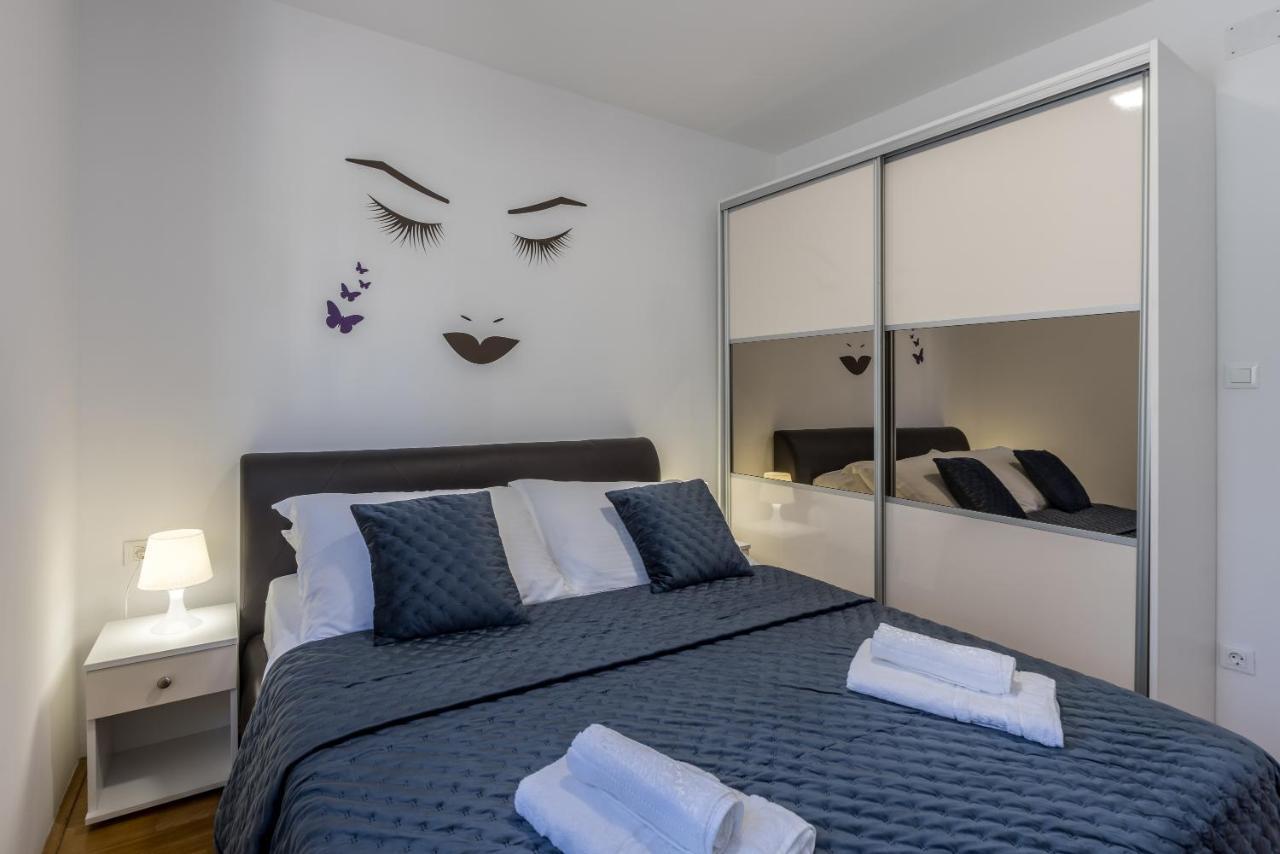 Madrugada Apartments Stari Grad  Zewnętrze zdjęcie