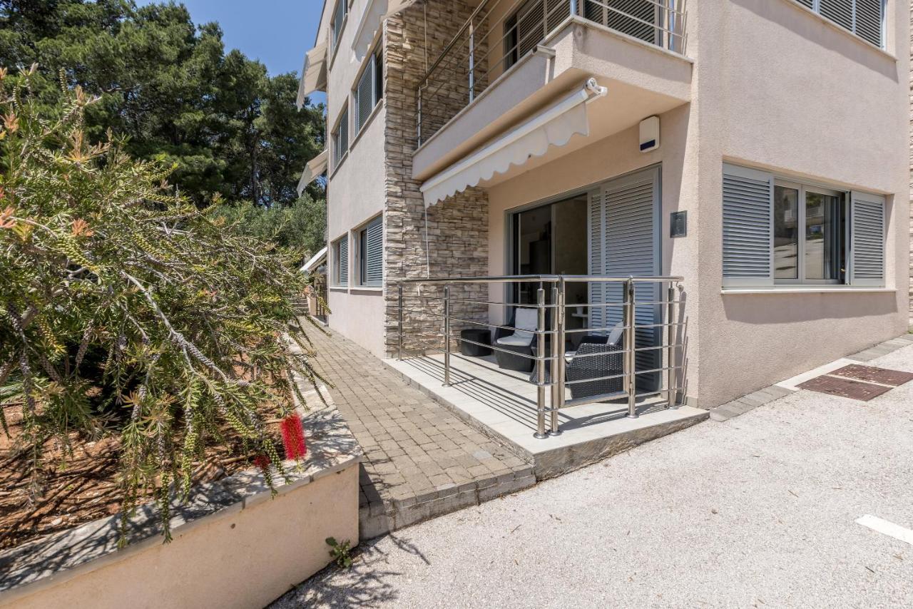 Madrugada Apartments Stari Grad  Zewnętrze zdjęcie