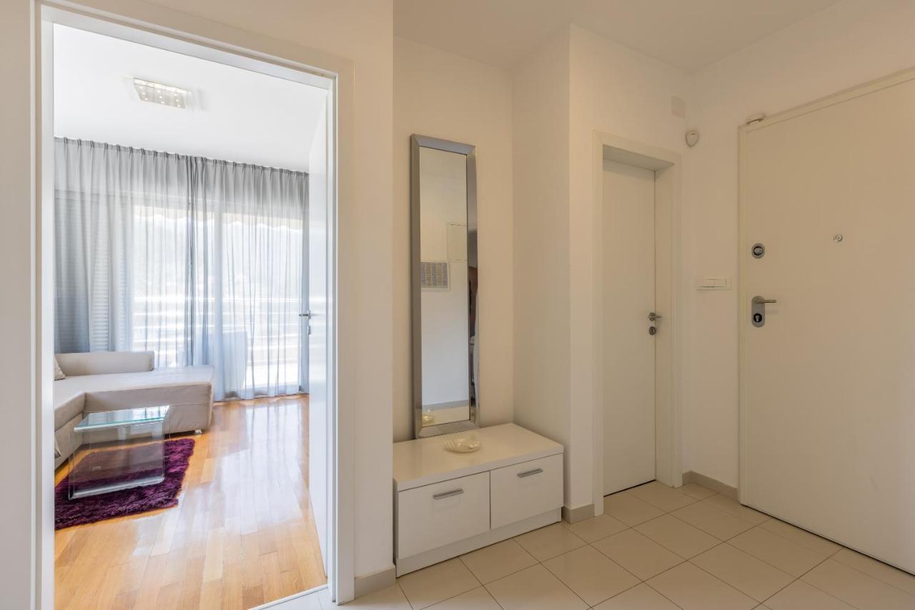 Madrugada Apartments Stari Grad  Zewnętrze zdjęcie