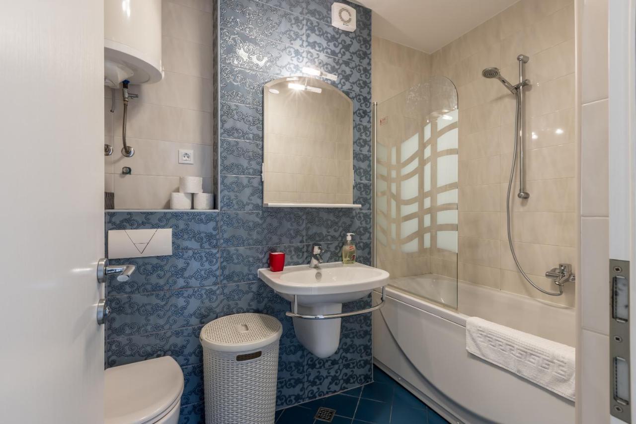 Madrugada Apartments Stari Grad  Zewnętrze zdjęcie