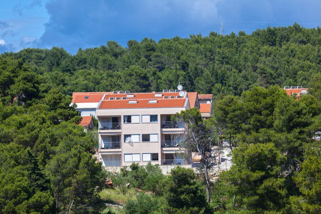 Madrugada Apartments Stari Grad  Zewnętrze zdjęcie