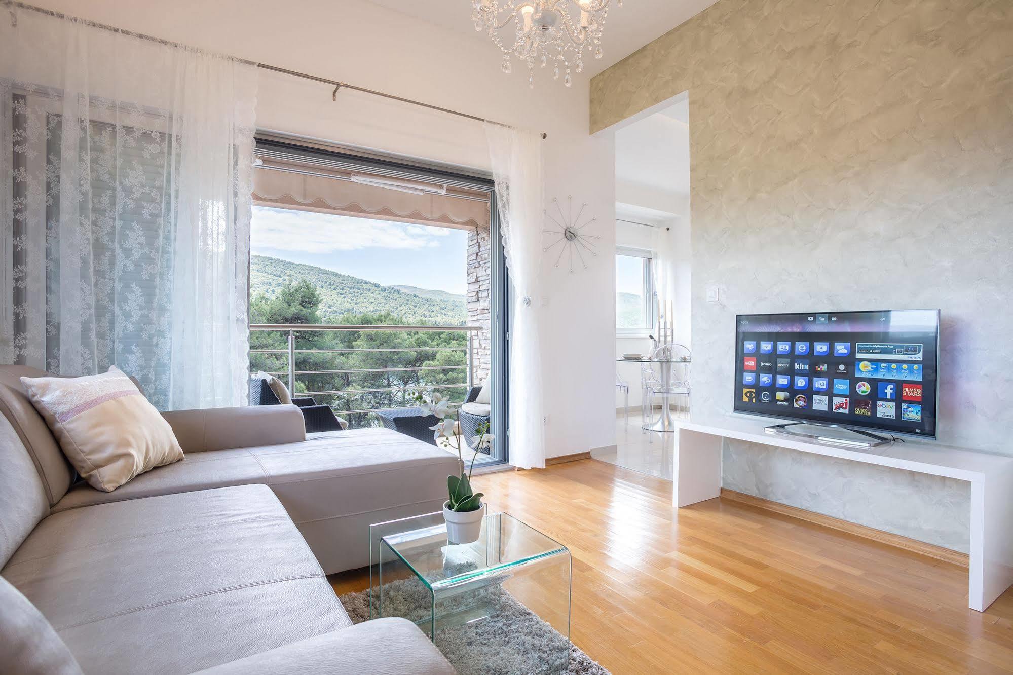 Madrugada Apartments Stari Grad  Zewnętrze zdjęcie