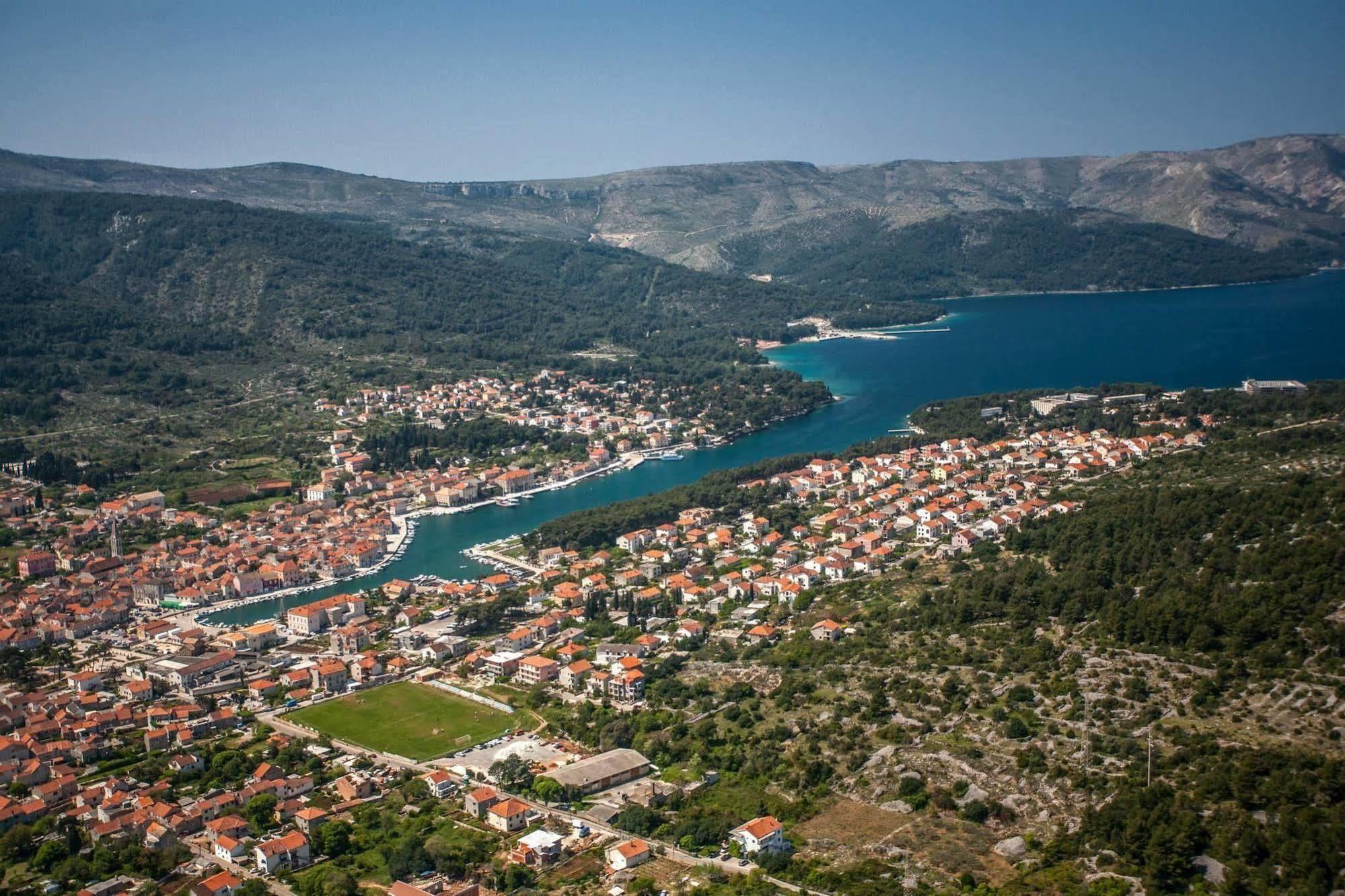 Madrugada Apartments Stari Grad  Zewnętrze zdjęcie